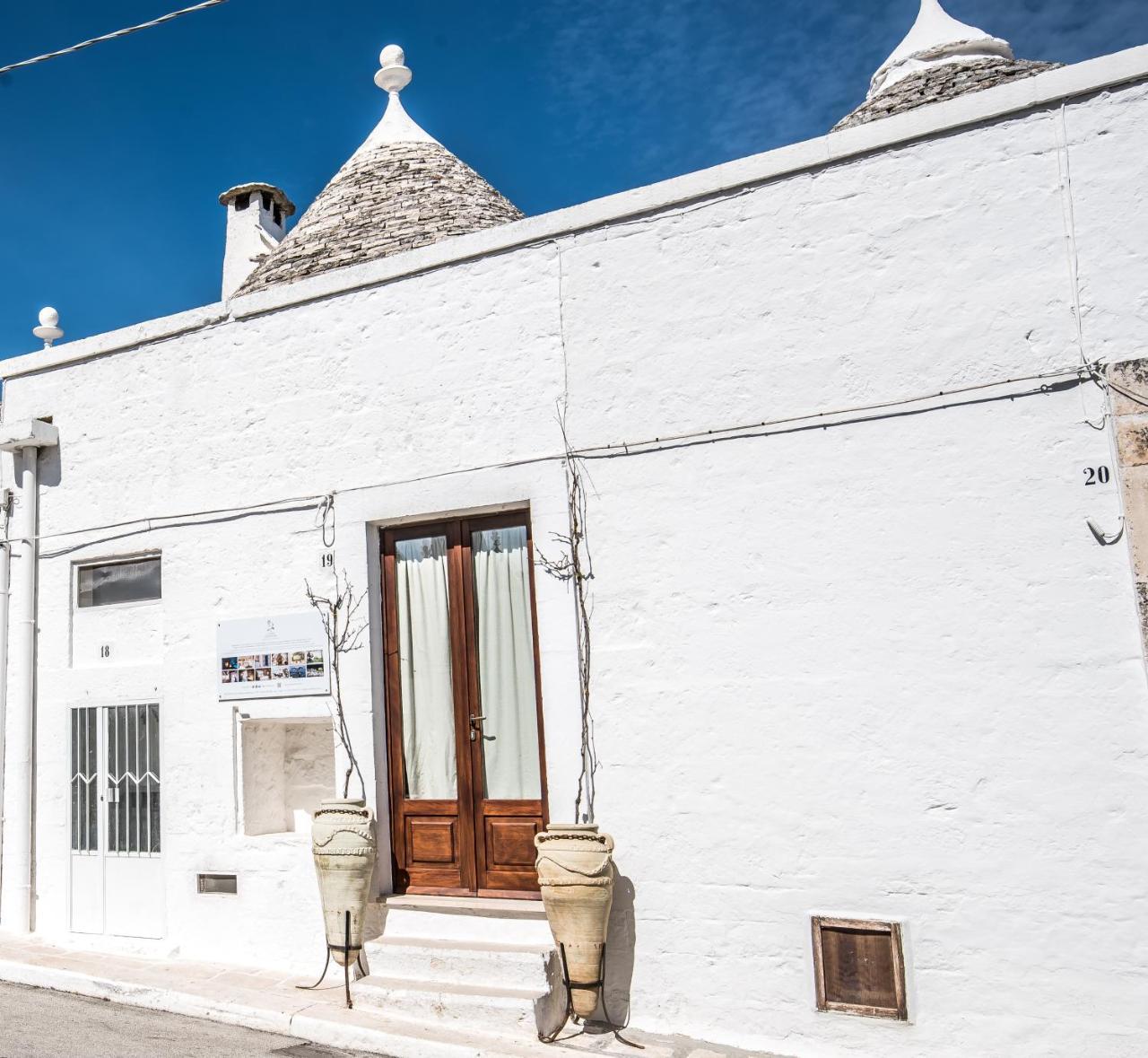 Trulli Antichi Mestieri - Widespread Trulli In The Historic Center Alberobello Zewnętrze zdjęcie